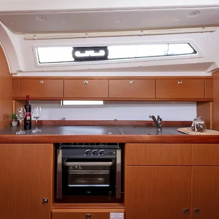 Bavaria Cruiser 41 - Nina Sailing Boat *